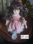 Boneca de porcelana