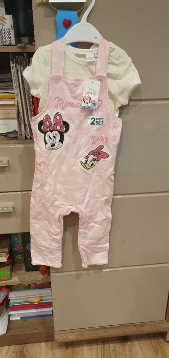 Zestaw ogrodniczki i body