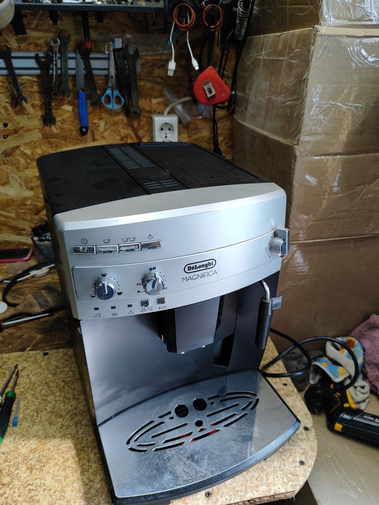 Кофемашина, кавоварка Delonghi Magnifica, Saeco Minuto  23.420