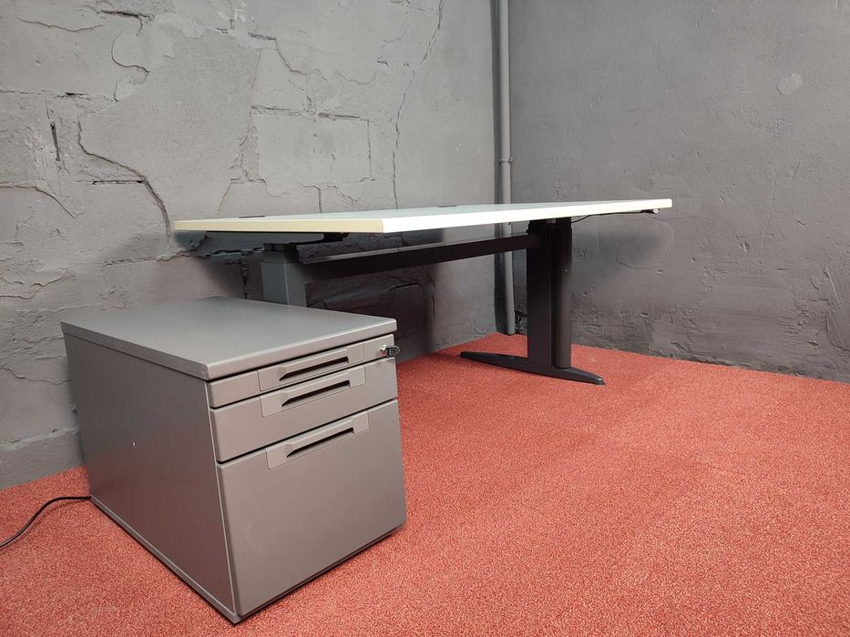 Biurko elektryczne szafka na kółkach zestaw pracy biurowej home office