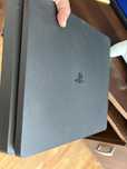 Sprzedam Ps4 slim z dwoma padami+3gry