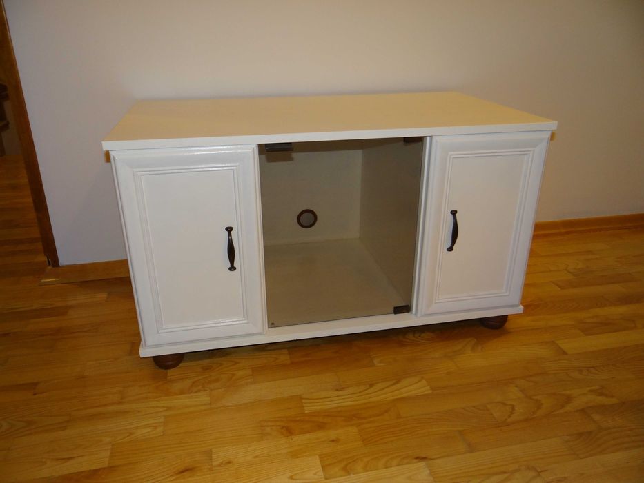 szafka pod telewizor