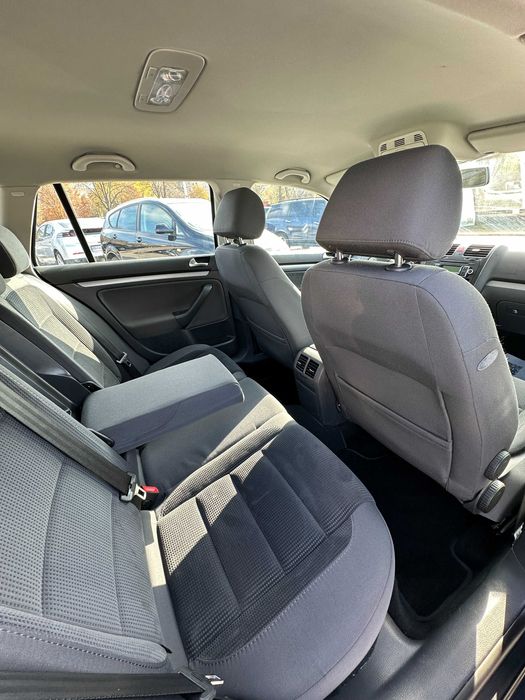 Продам Volkswagen Golf 2008 рік можлива розстрочка,кредит,обмін!