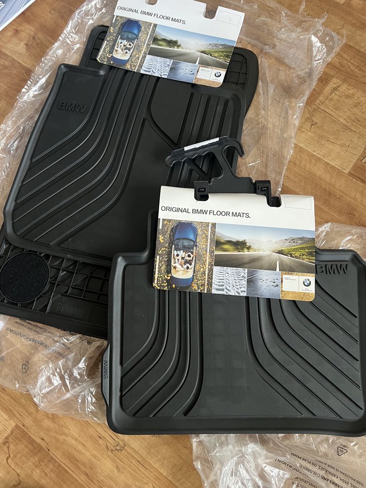 Нові коврики оригінал BMW 3 (G20,G21, F30, i-4,F34), 4 (F32,F36) велюр