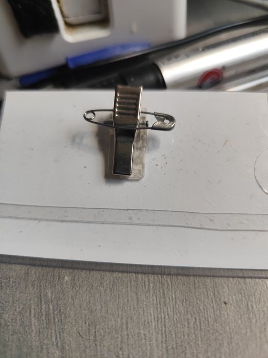 Osłona identyfikatora