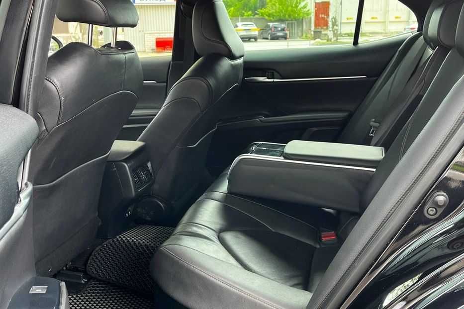 Продам Toyota Camry 2019
