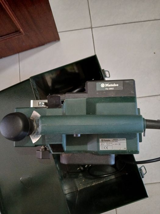 Plaina Eléctrica Metabo