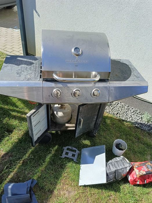 Grill gazowy z butla