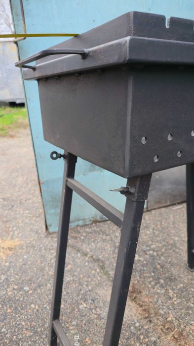 Мангал з ныжками 4 мм.