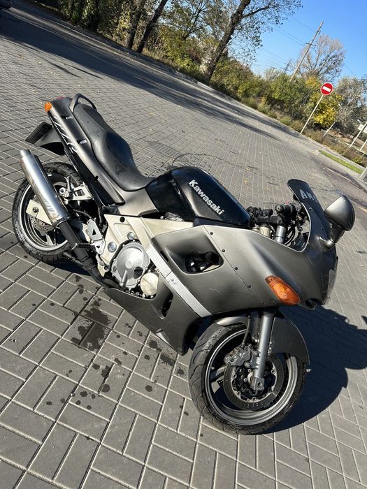 Розбор Голая рама Kawasaki ZZR 600  с чистыми документами