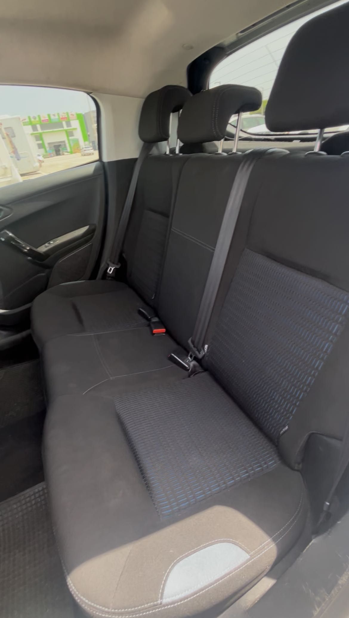 Peugeot 208 ano 2013