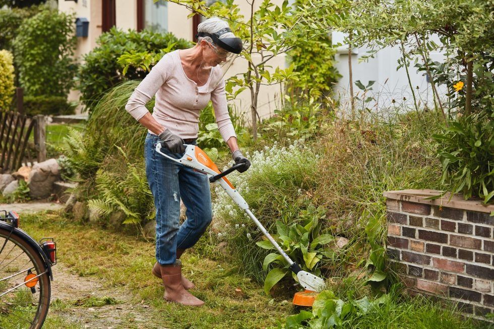 Газонокосарка тример мотокоса Stihl FSA 45 акумуляторна коса триммер