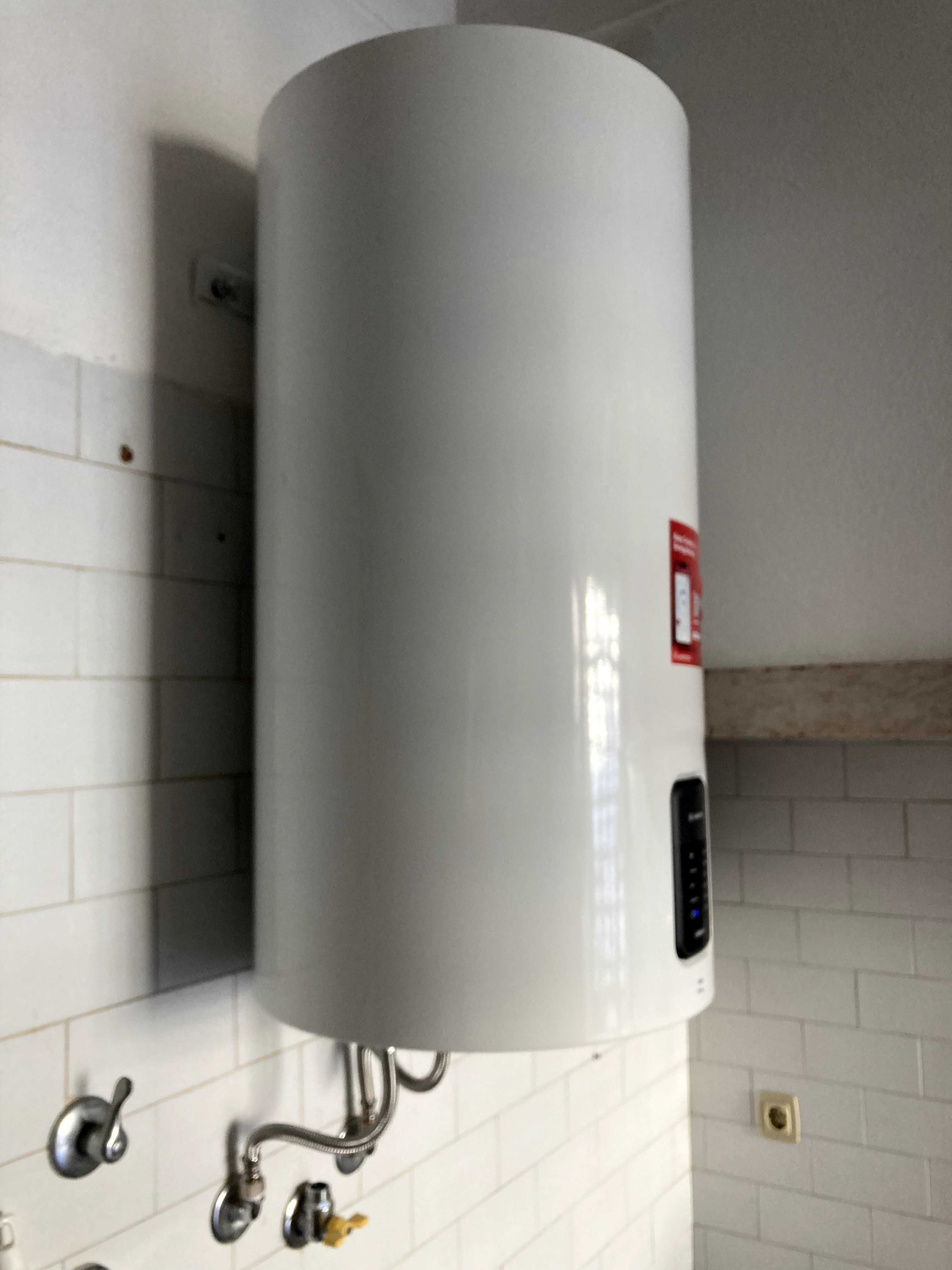 Termoacumulador elétrico 100L wi-fi Ariston Lydos, como novo
