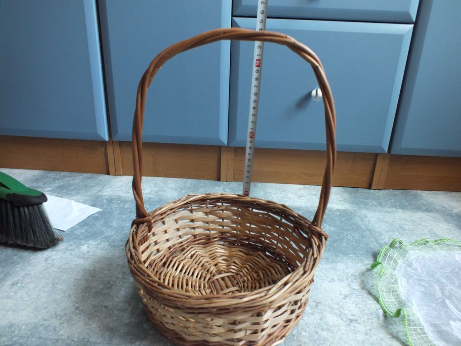 zestaw koszyk wiklina święconka Wielkanoc serwetka koszyczek 34cm prl