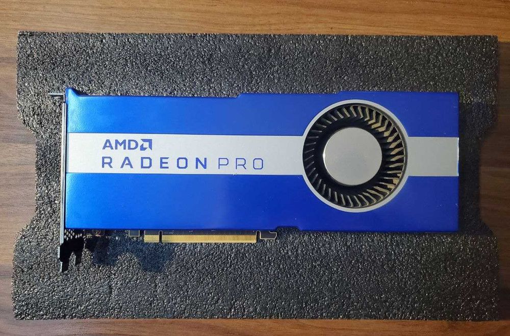 Відеокарта AMD Radeon Pro VII