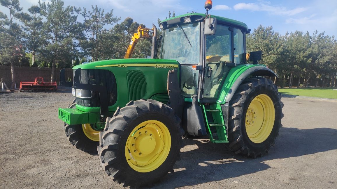 Ciągnik rolniczy John Deere 6620