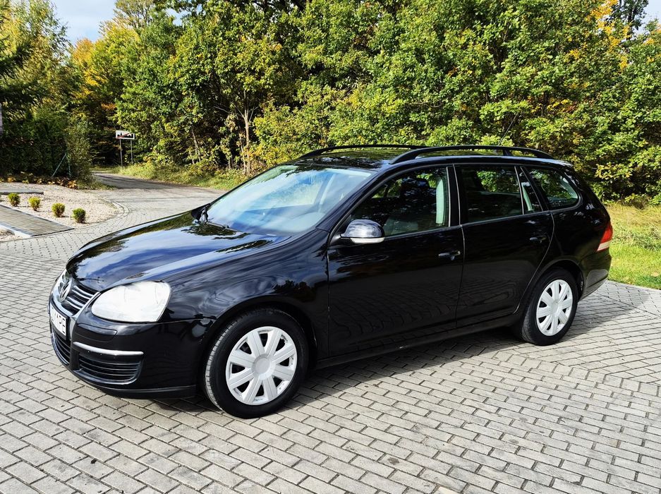 Volkswagen Golf 1.6 MPI  Klima Elektryka zarejestrowany Bardzo Ładny