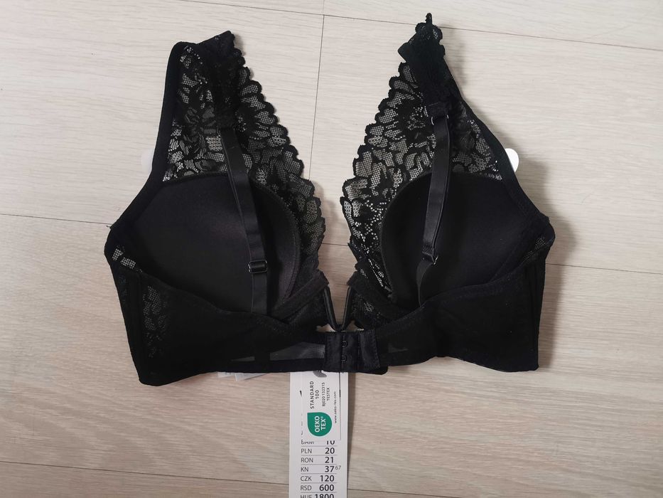 Nowy czarny biustonosz koronkowy 80 C