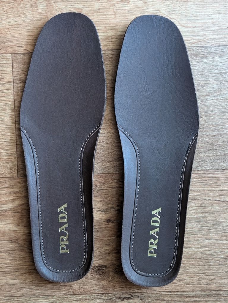 10, (44 - 45) размер, Prada , кожаные стельки , Италия