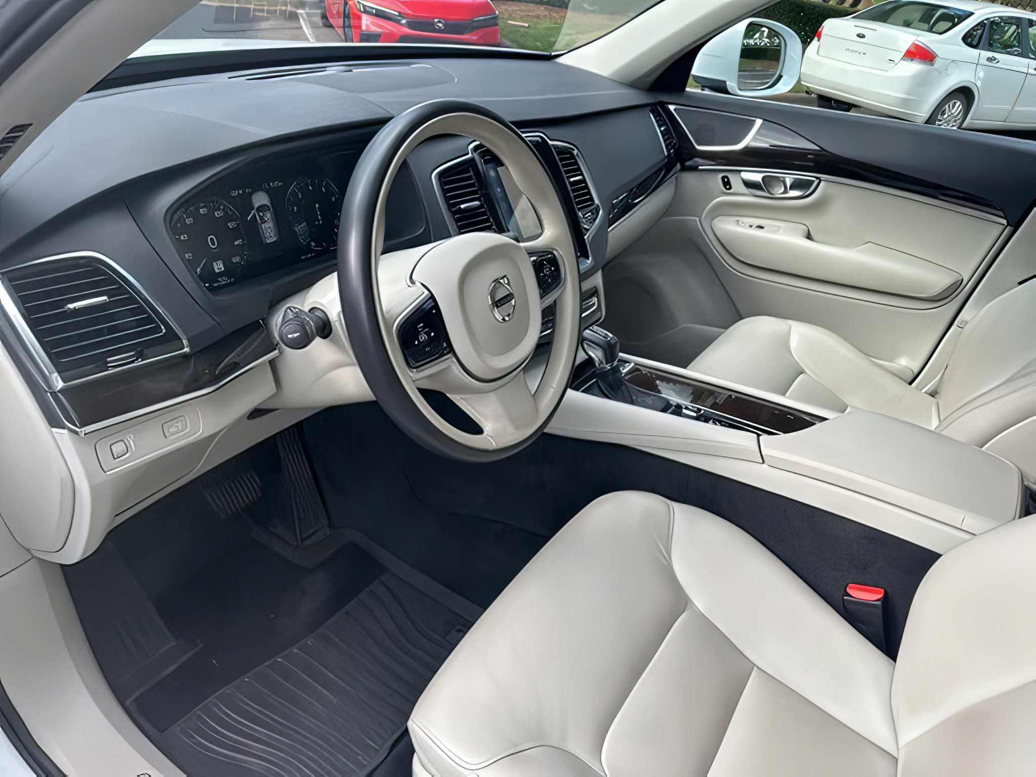 2018 Volvo XC90 T6