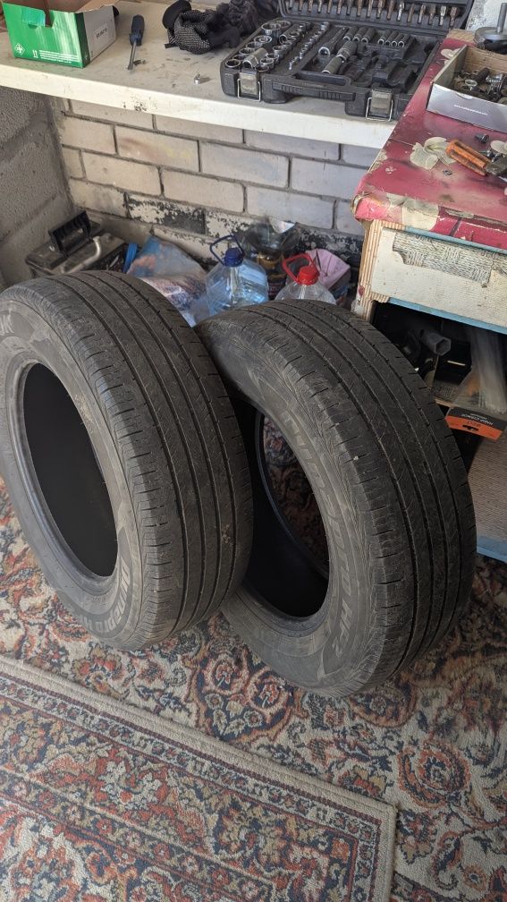 Продам резину лето 215/65 Р16