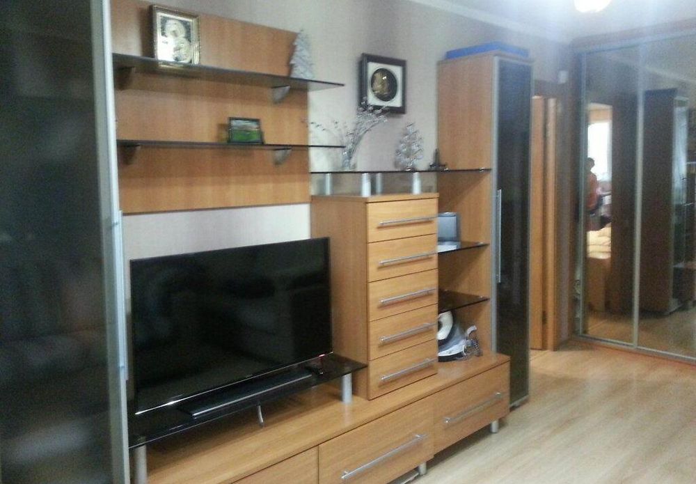 Продам 2-кімнатну квартиру, вул. Ніжинська, Караваєві Дачі.OV