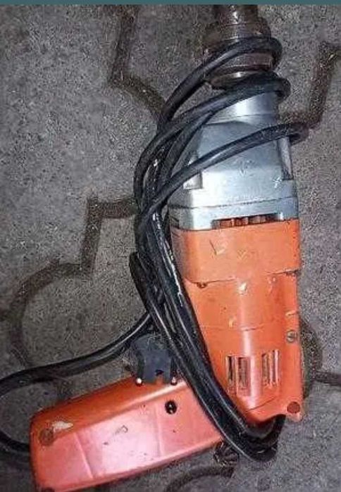 Інструмент будівництво шуруповерт metabo bern Bosch  дрель ссср лобзик