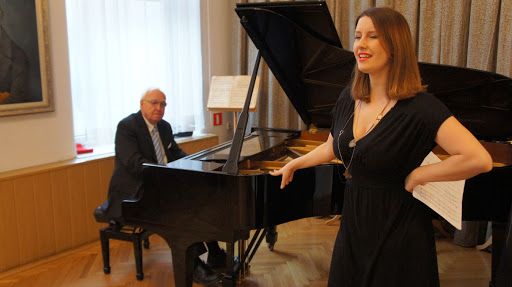 Oprawa Muzyczna wokalistka na ślub śpiew chrzest jubileusze rocznice