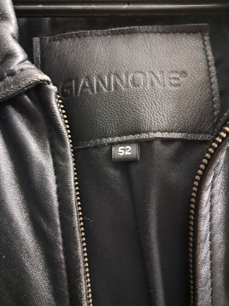 25€ Vendo casaco em pele preto da Gianone tamanho 52
