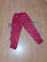 Calças rosa com atilhos cinza da marca Susana gateira