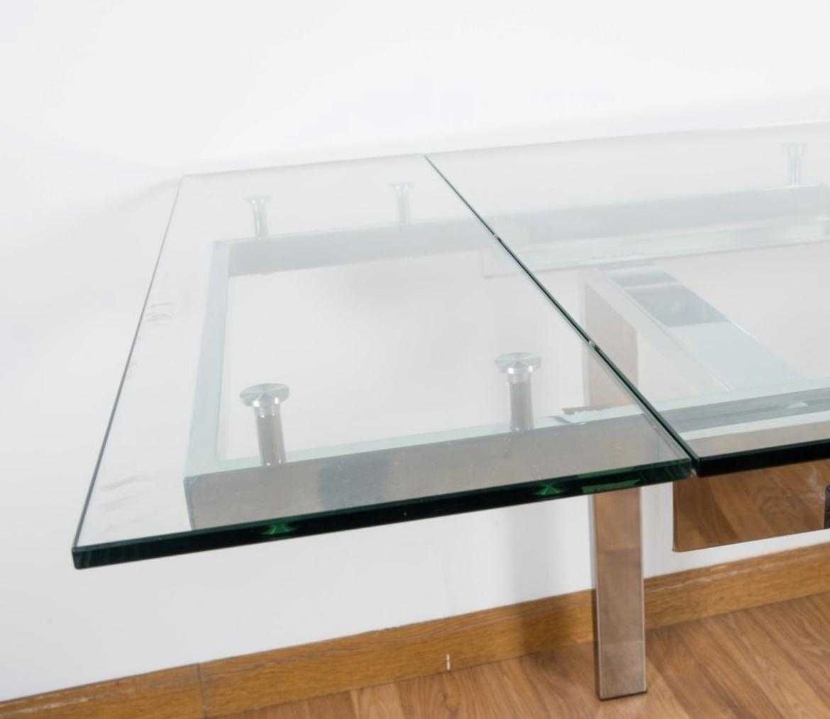 Mesa com tampo em vidro extensível em optimo estado