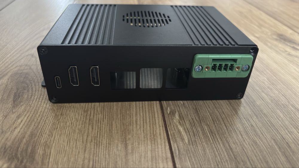 Obudowa Waveshare do raspberry pi 5 NVME HDMI