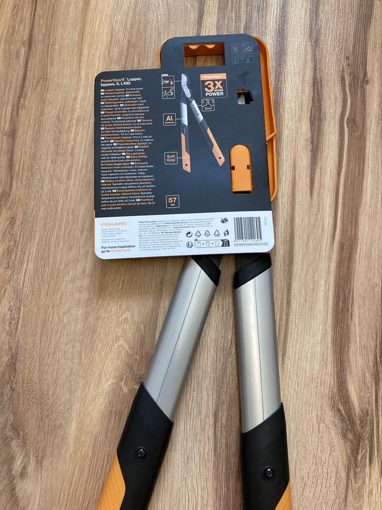 Сучкоріз Fiskars PowerGearX LX92