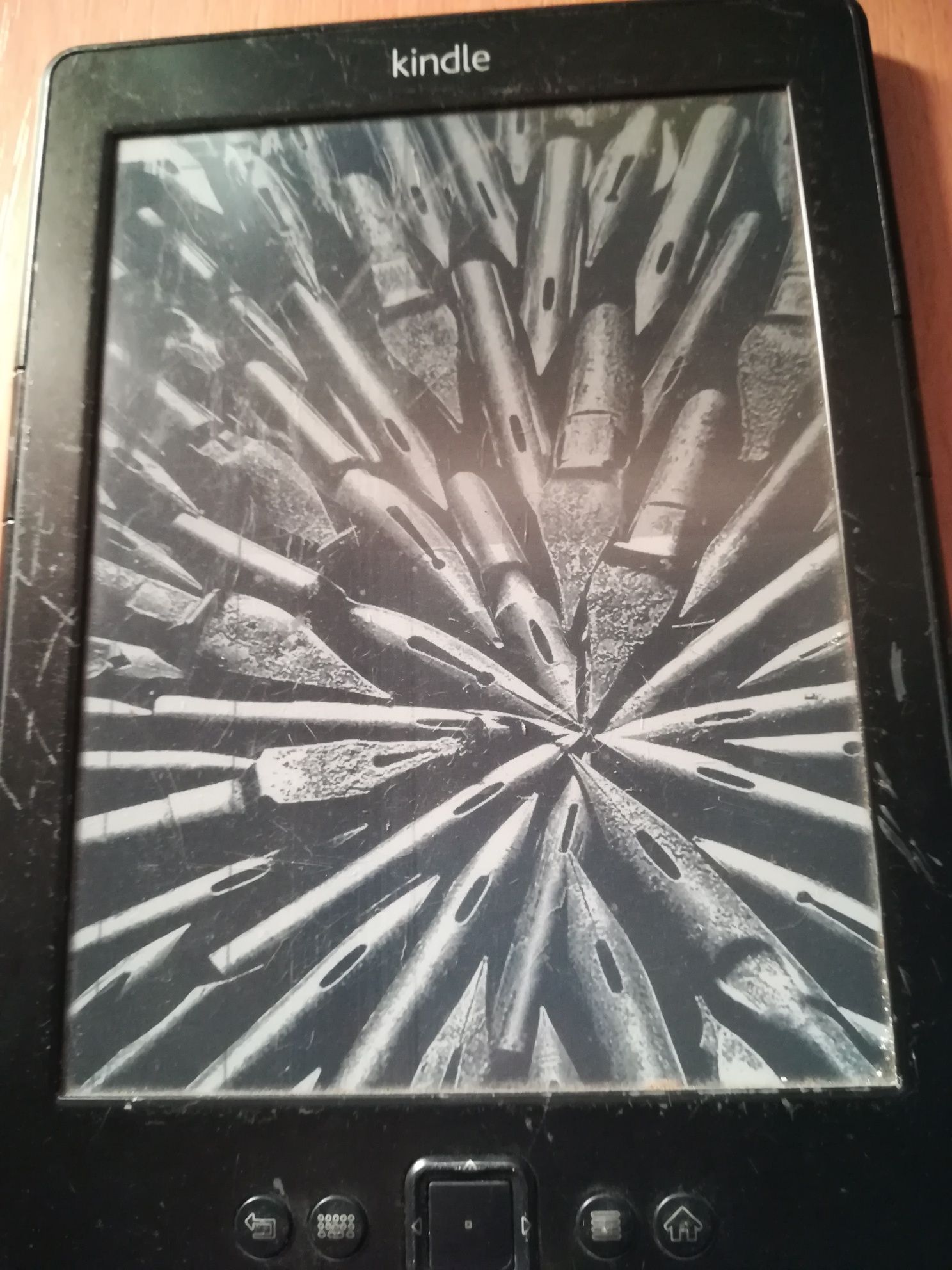Планшет Amazon Kindle D01100