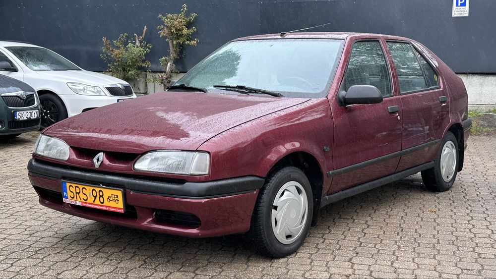 Zabytkowe Renault 19 bez korozji ** zolte tablice ** bardzo dobry stan