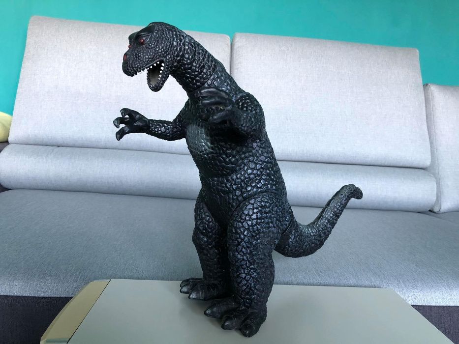 Figurka Godzilla