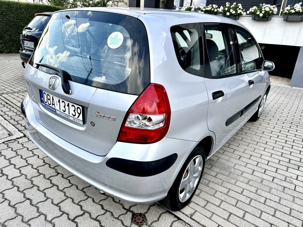 Śliczna honda jazz 1.3 145 tys km klimatyzacja zadbana !