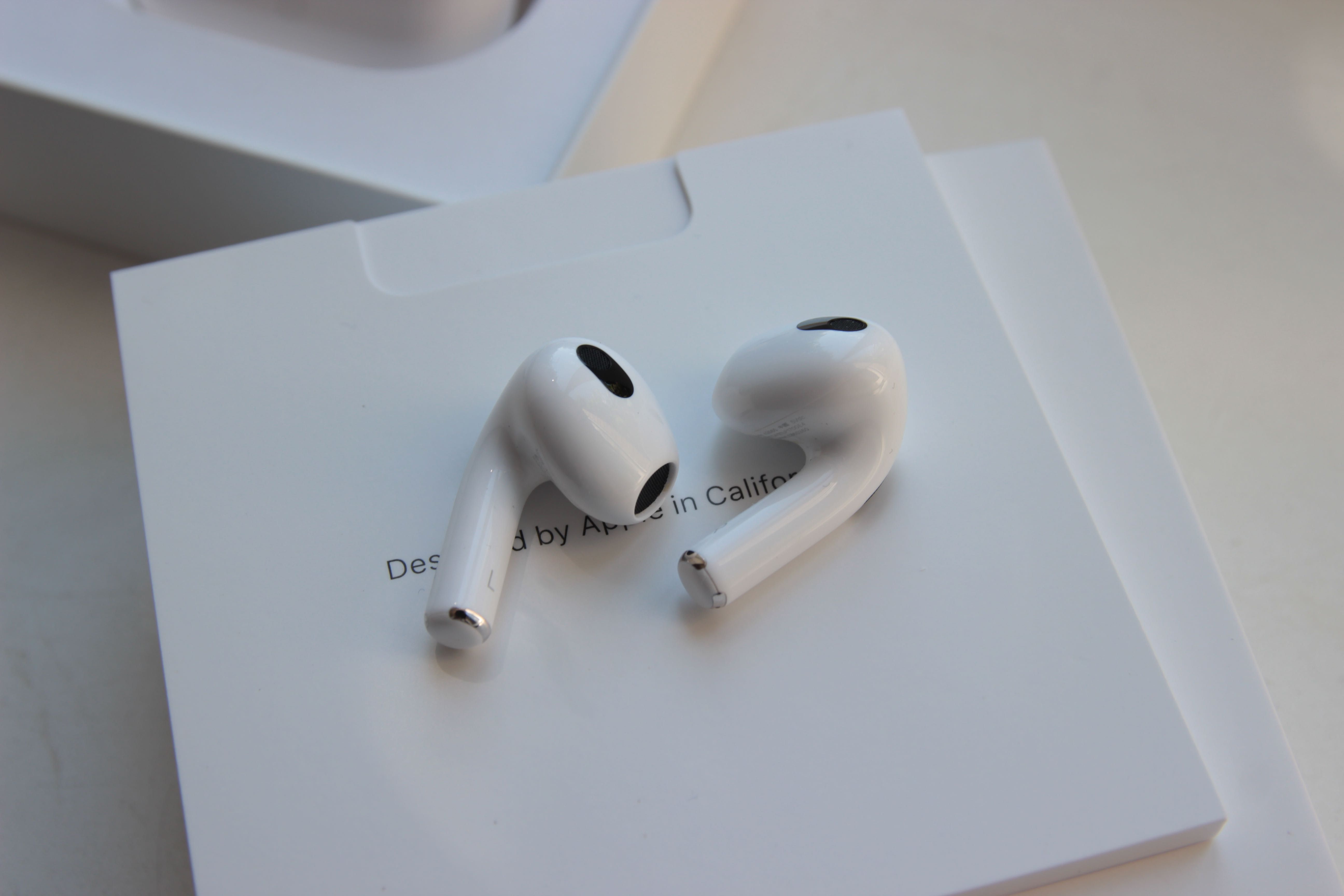 Оригінальні власні навушники Apple AirPods 3 (MME73)