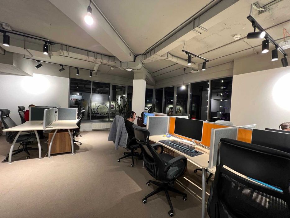 Здам офіс в ТРЦ, площа 240 м2, в стилі Лофт, метро Шулявська