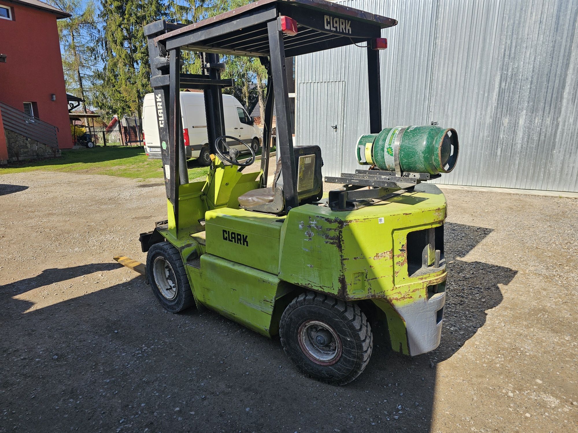 Wózek widłowy Clark 3.5T