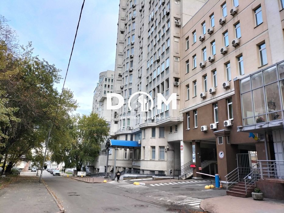 Здам кафе, бул. Миколи Міхновського, 14-16, метро Звіринецька. ЦЕНТР.