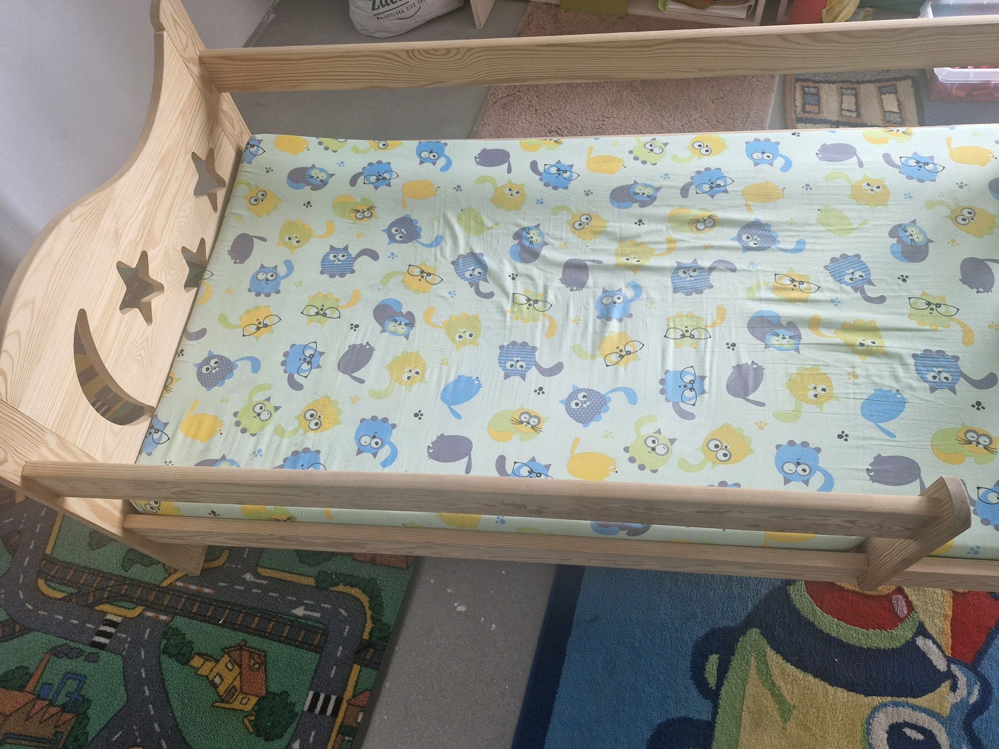 Łozko dzieciece 160x80 + materac