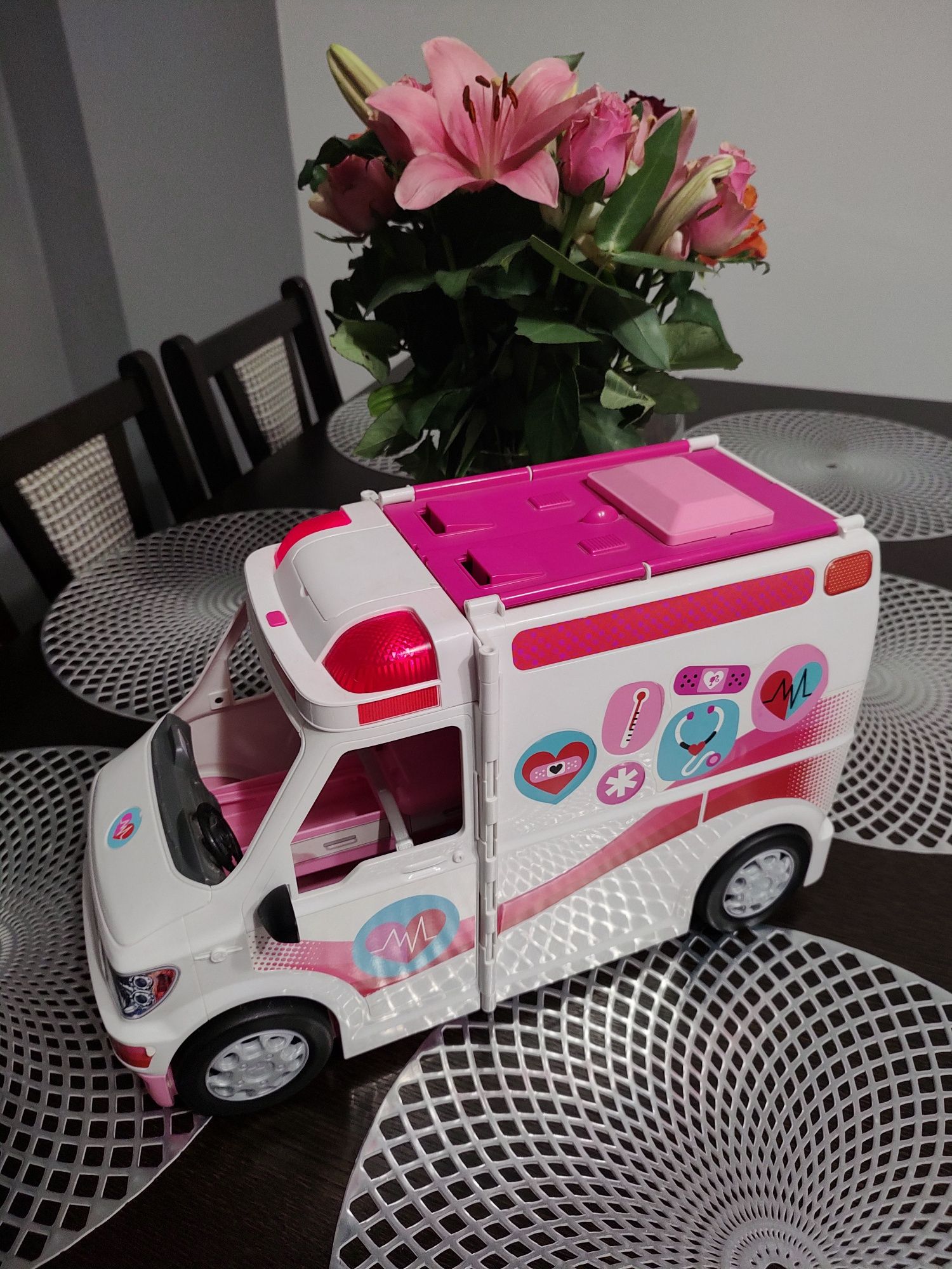 Orginalna Karetka Barbie.