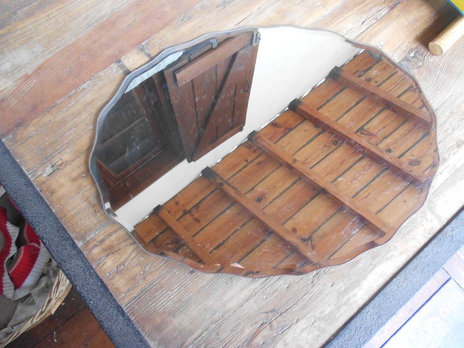 Dois espelhos antigos biselados 60x45 e 18x23cm