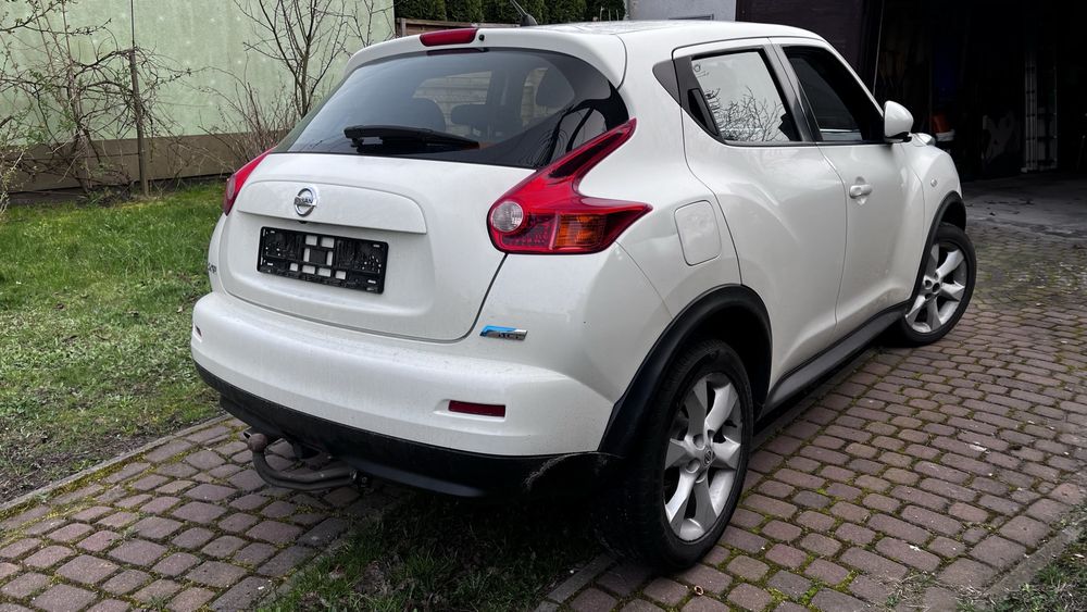 Nissan Juke samochód wielozadaniowy hak