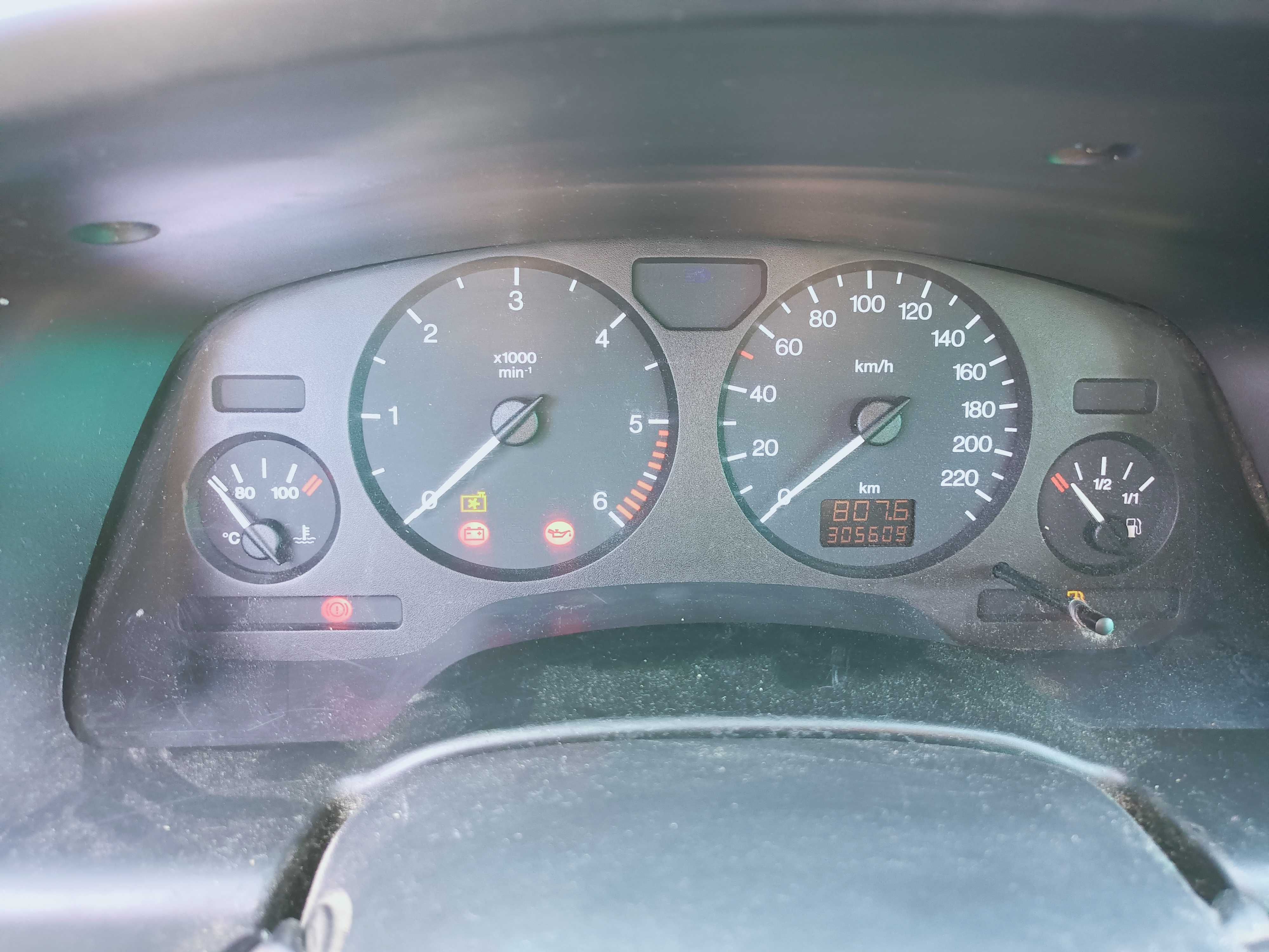 Sprzedam Opel Zafira A z 1999 r