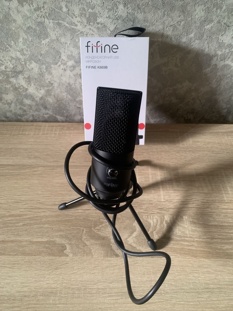 Продам микрофон FIFINE B669B
