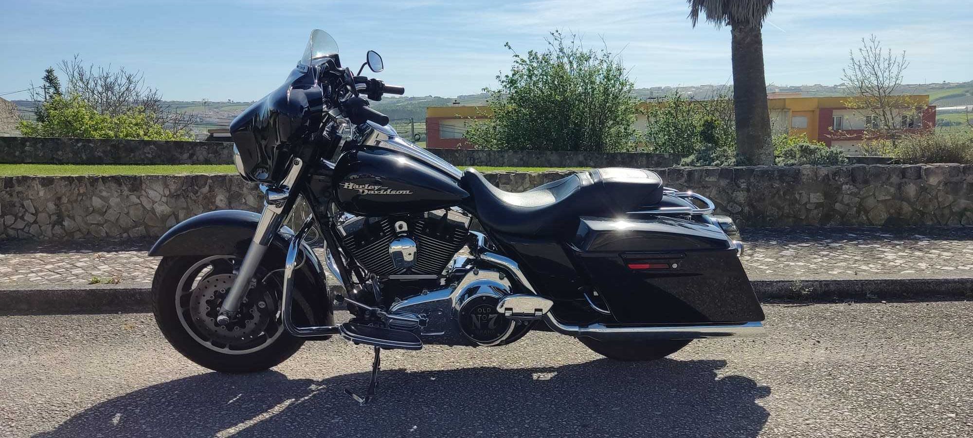 Harley Davidson FLHX-Street Glide 08