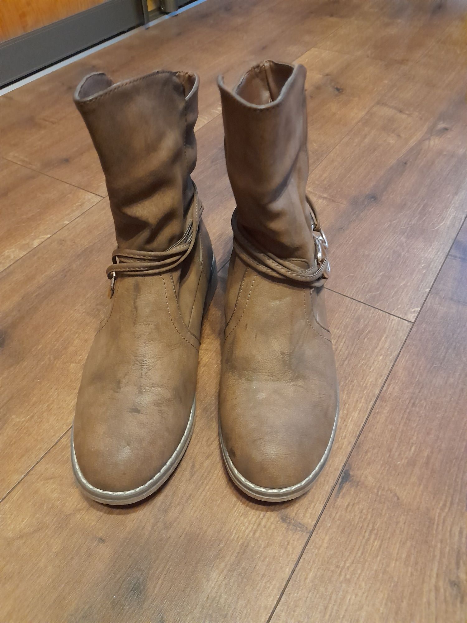 Botki damskie nowe ocieplone Schuhtraum kolor brązowy rozmiar 39