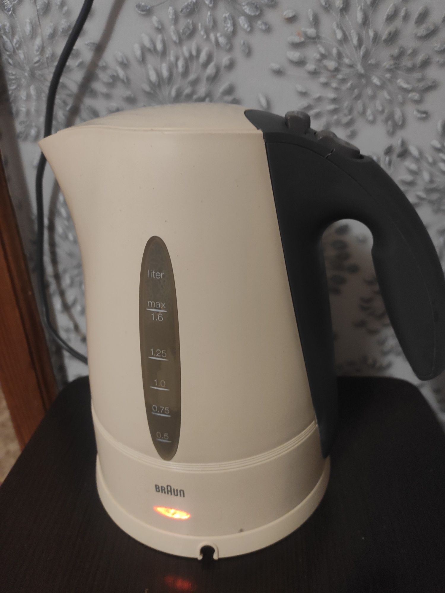 Чайник Braun vk-210.